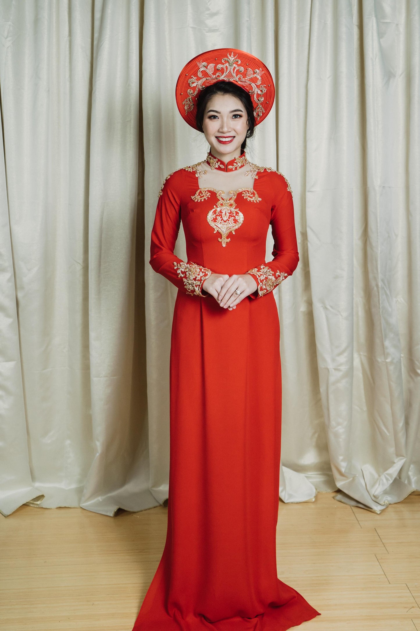 Ao Dai Emmy