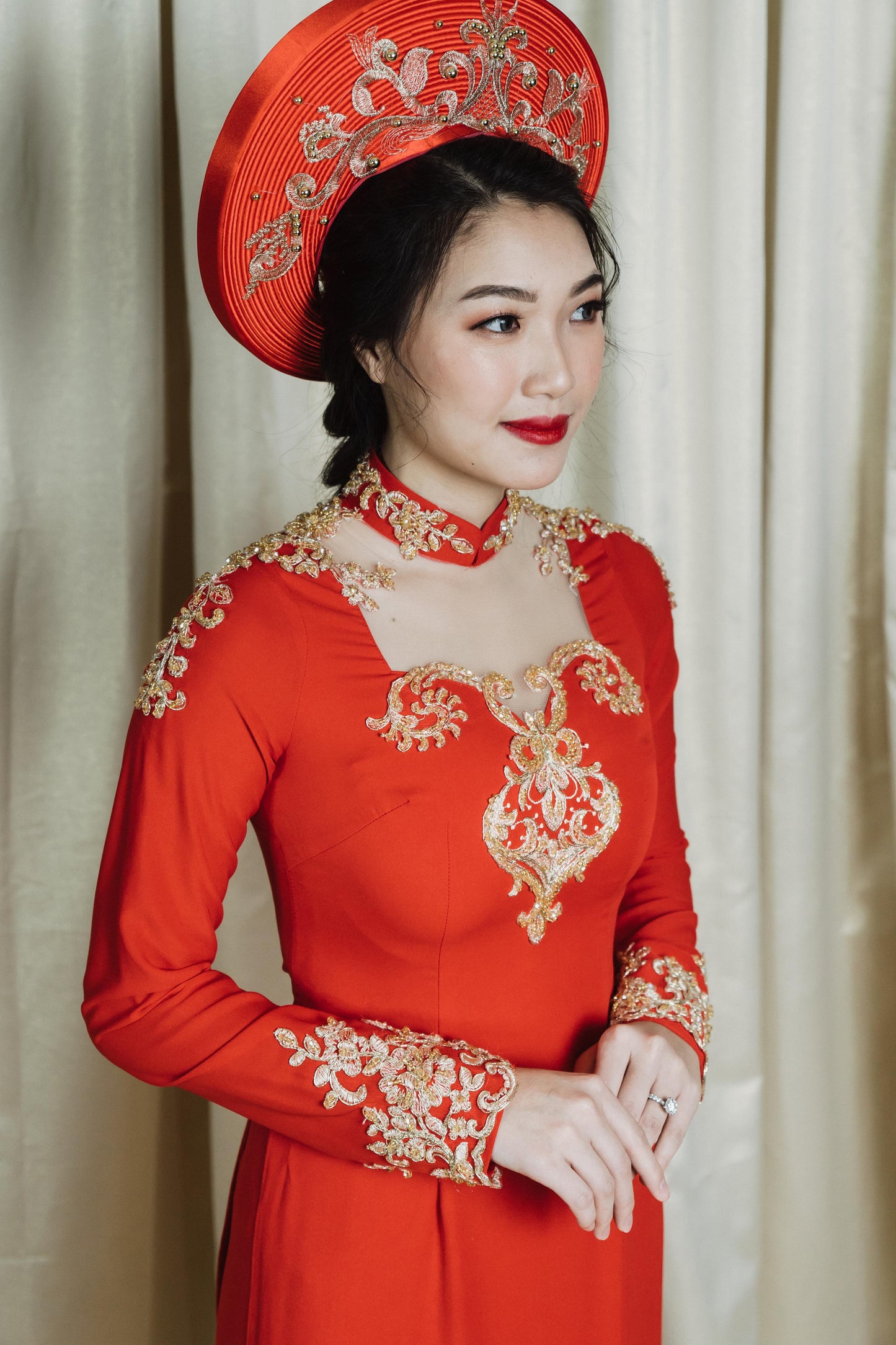Ao Dai Emmy