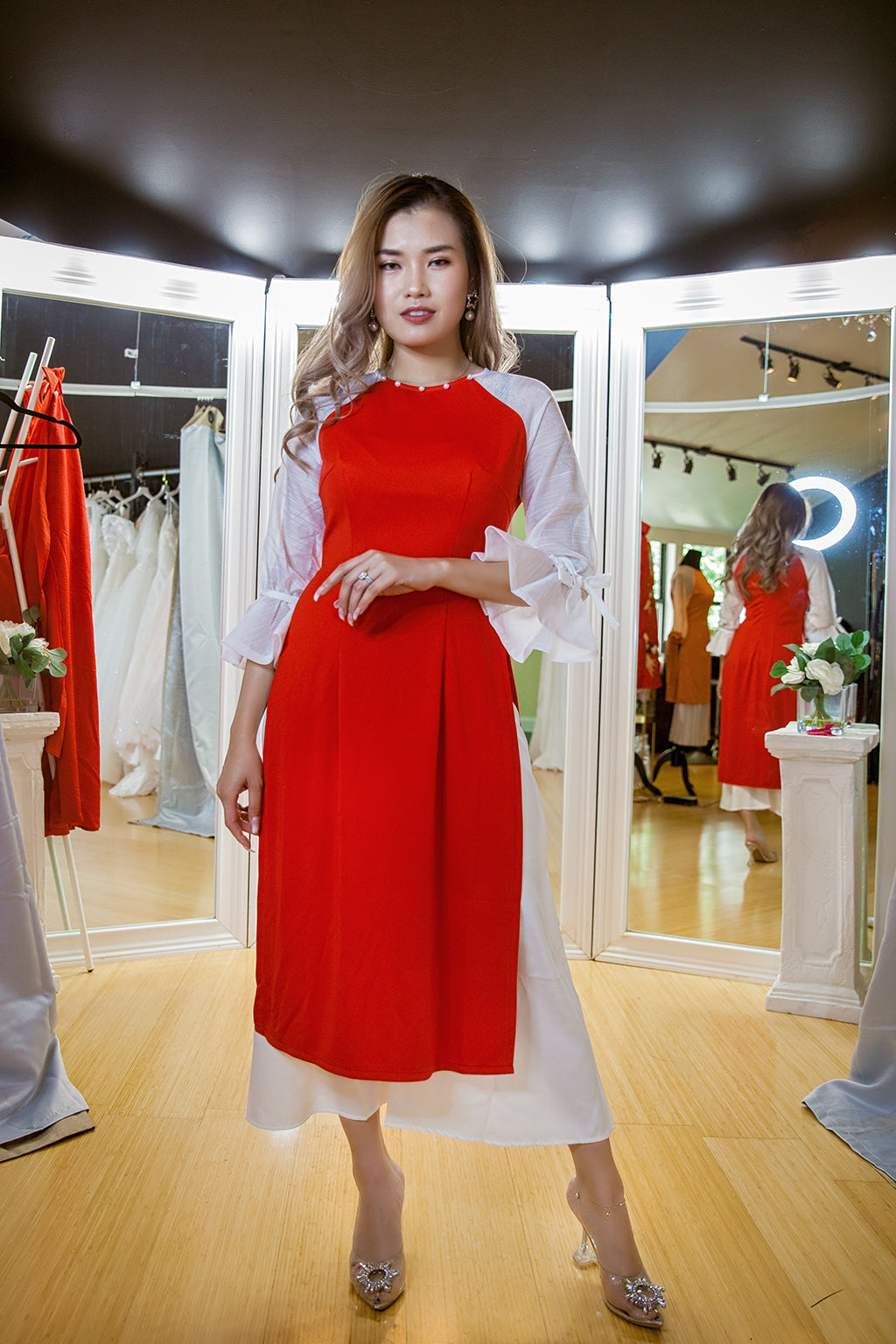 CT AO DAI CACH TAN 1005