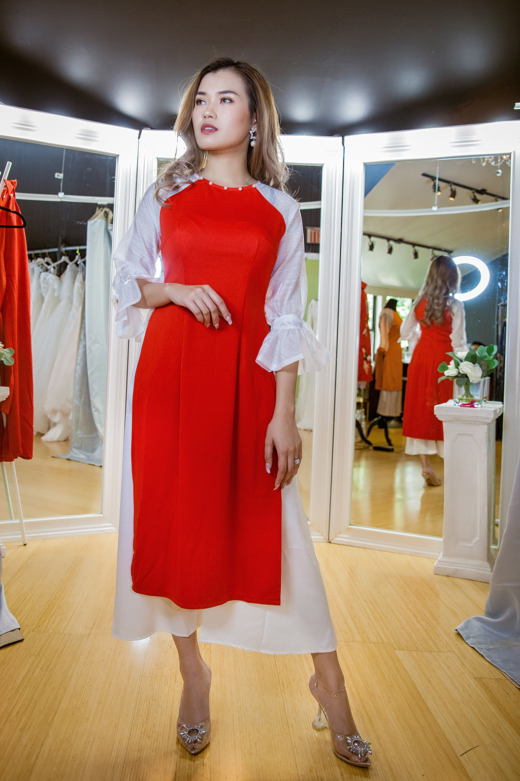 CT AO DAI CACH TAN 1005