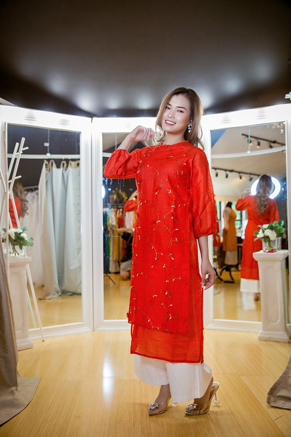 CT AO DAI CACH TAN 1008