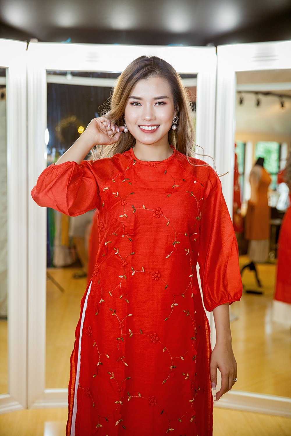 CT AO DAI CACH TAN 1008
