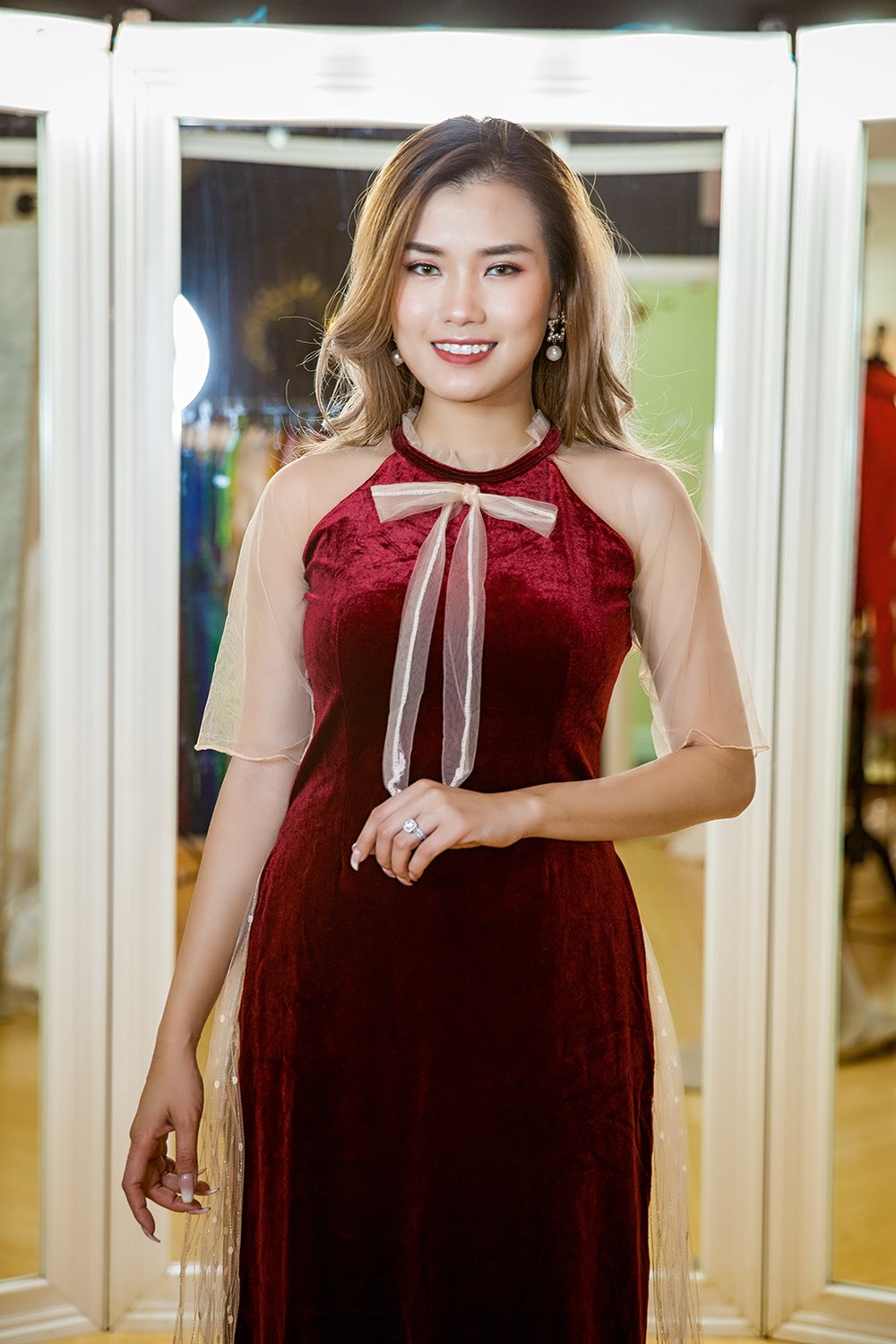 CT AO DAI CACH TAN 1010