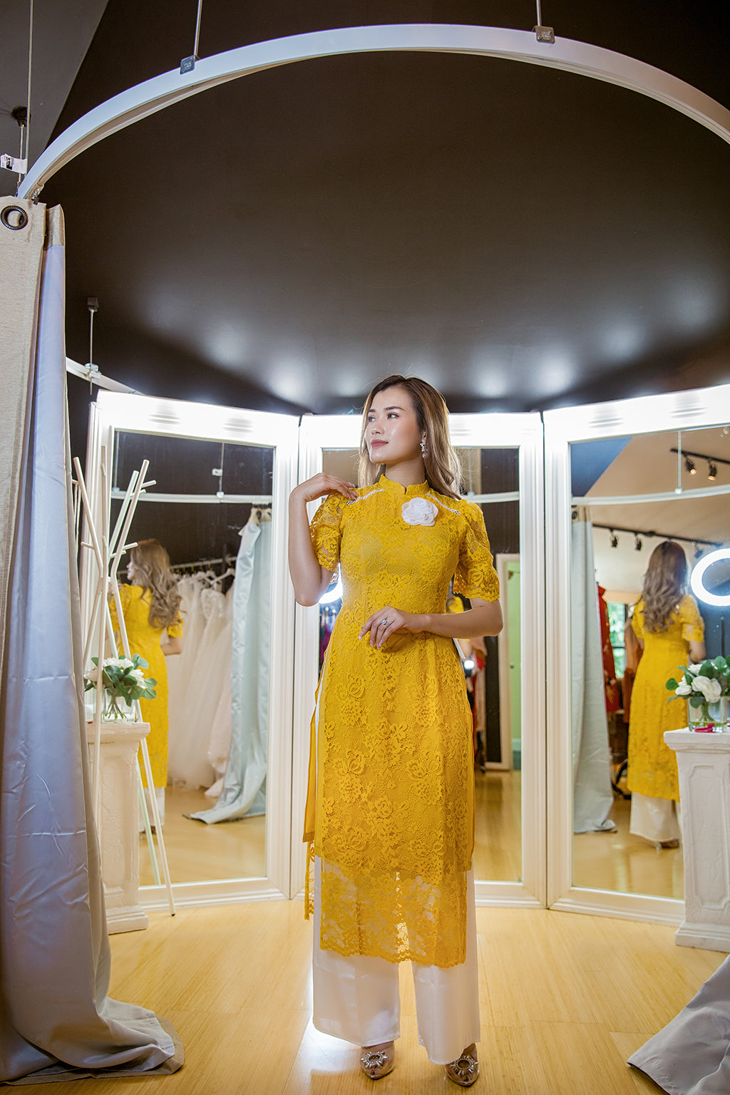 CT AO DAI CACH TAN 1012