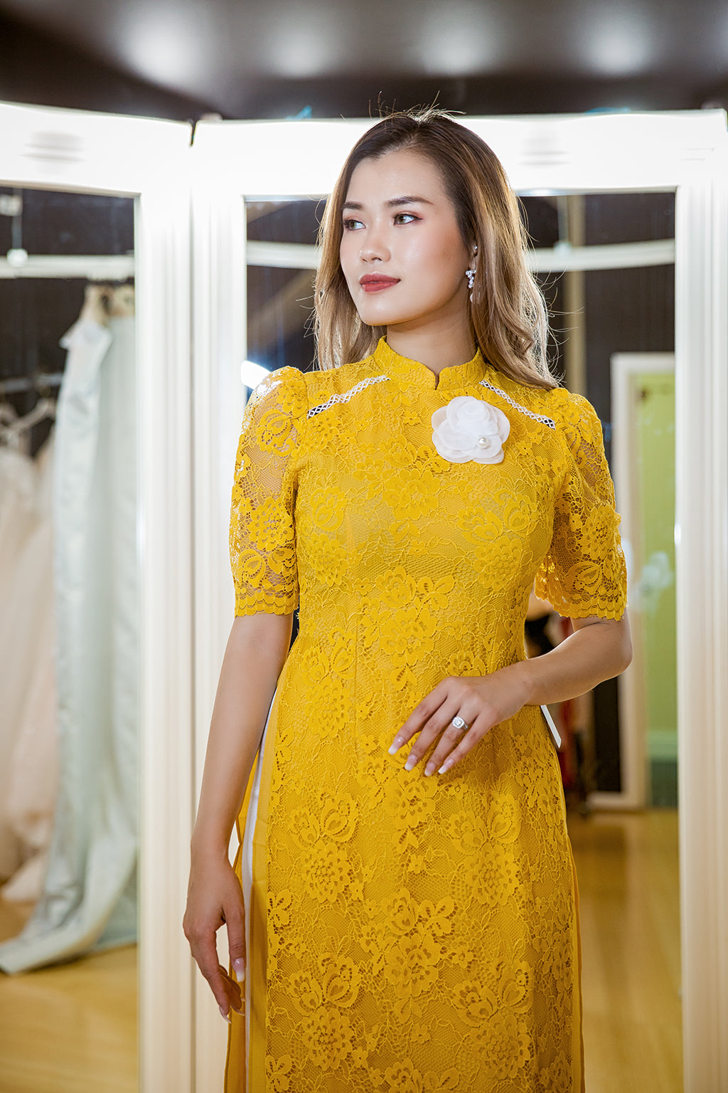CT AO DAI CACH TAN 1012