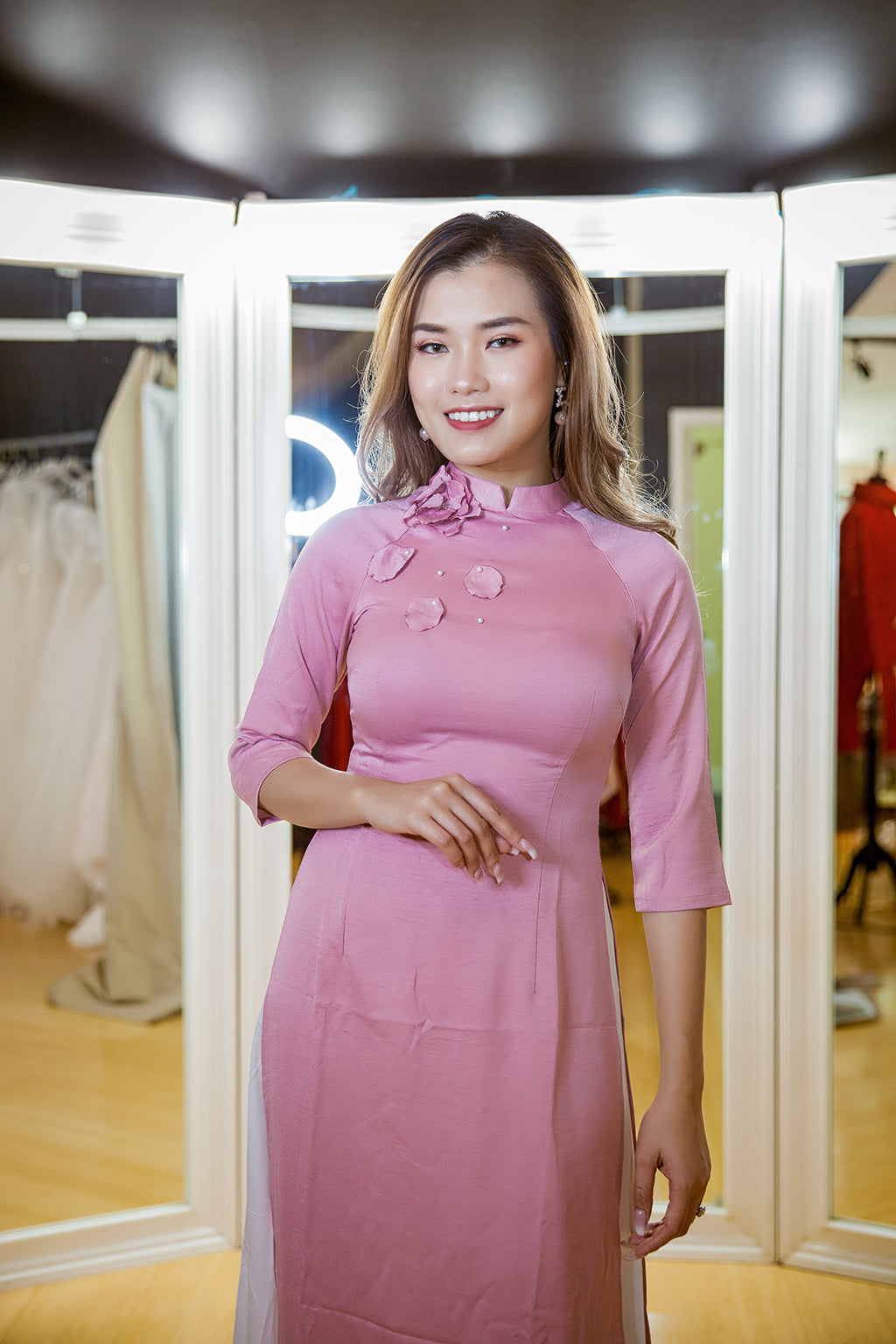 CT AO DAI CACH TAN 1013