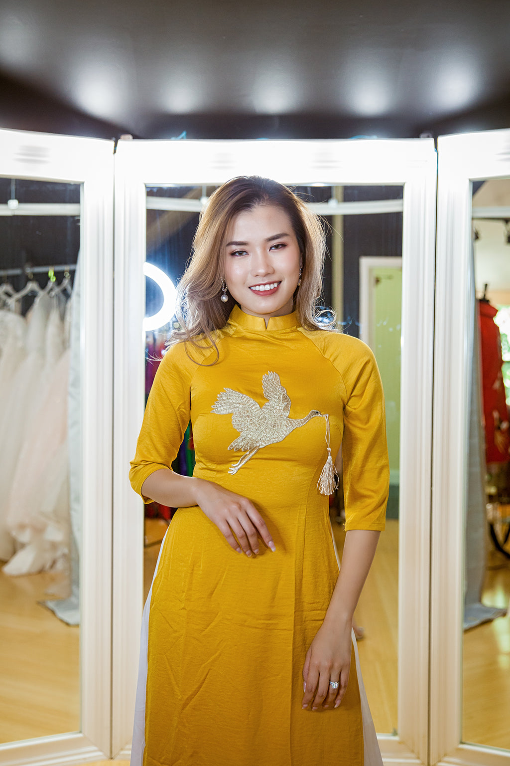 CT AO DAI CACH TAN 1014