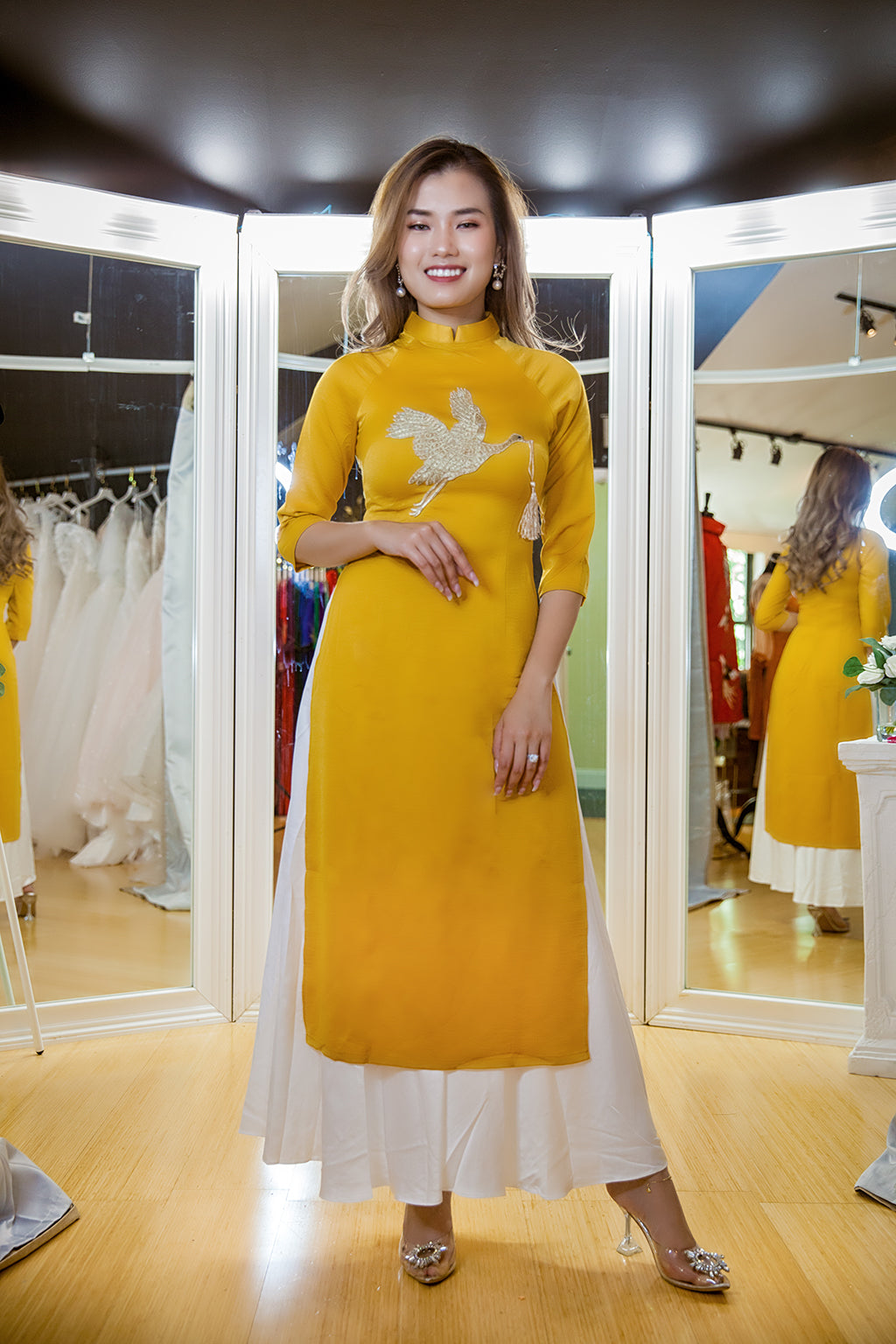 CT AO DAI CACH TAN 1014