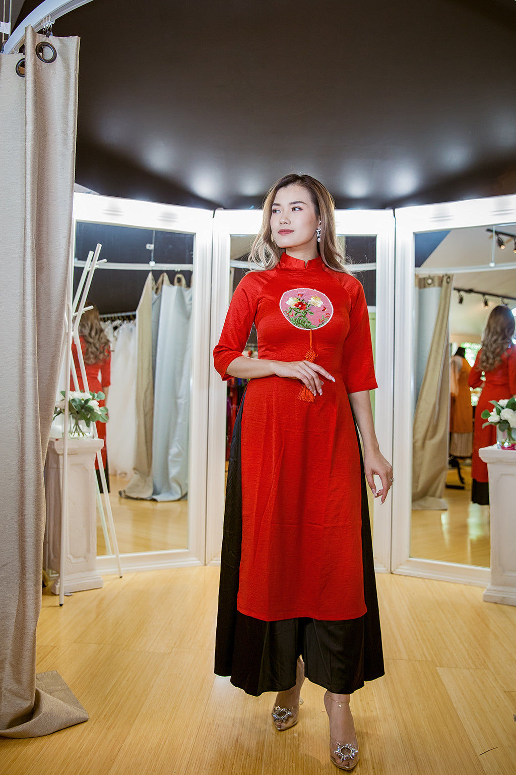 CT AO DAI CACH TAN 1015