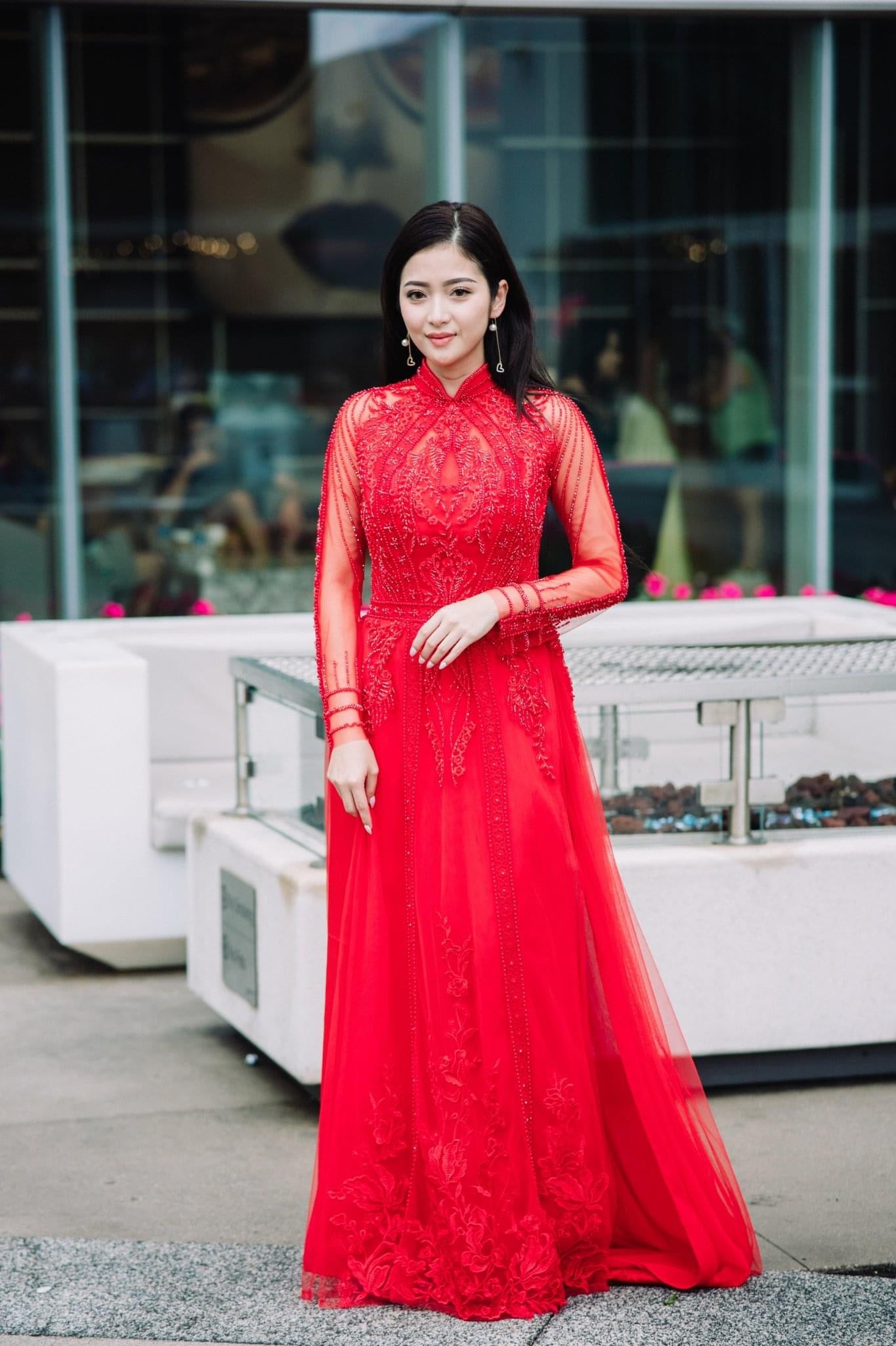 Aodai Angela