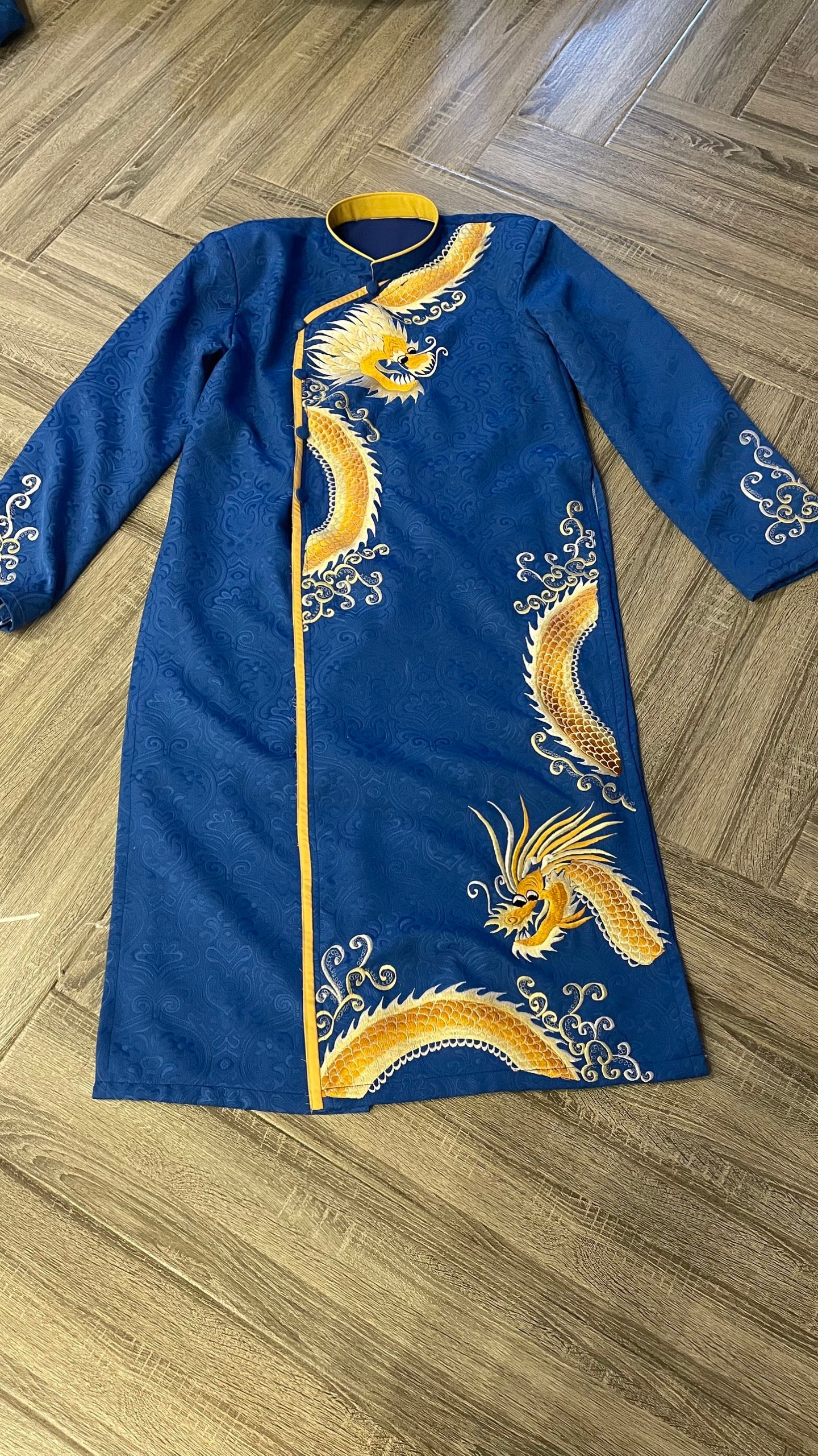 Chi Long - Men Aodai