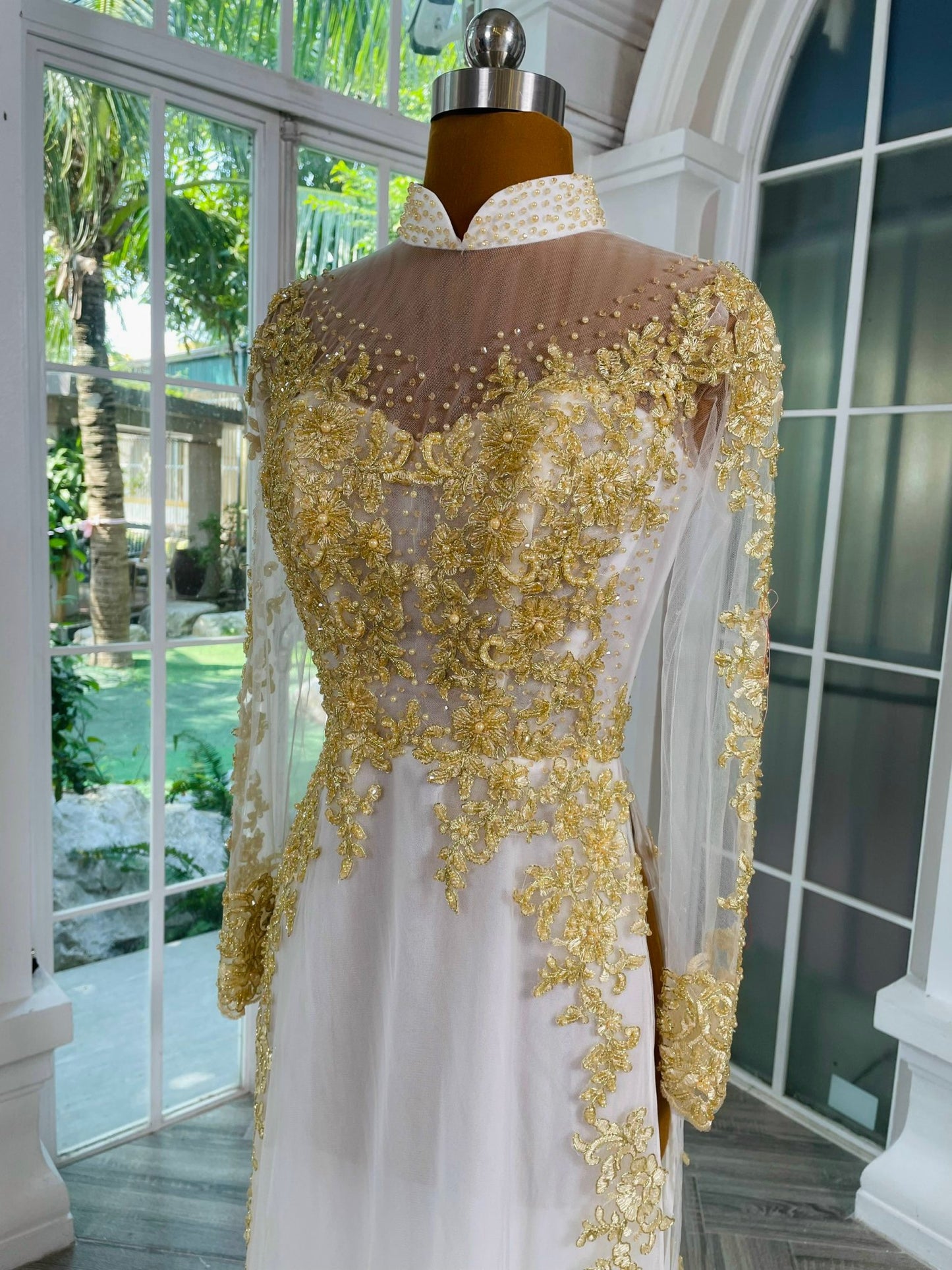 Aodai Kamala White