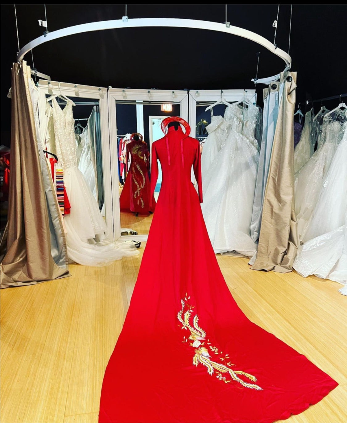 Aodai Savannah Red