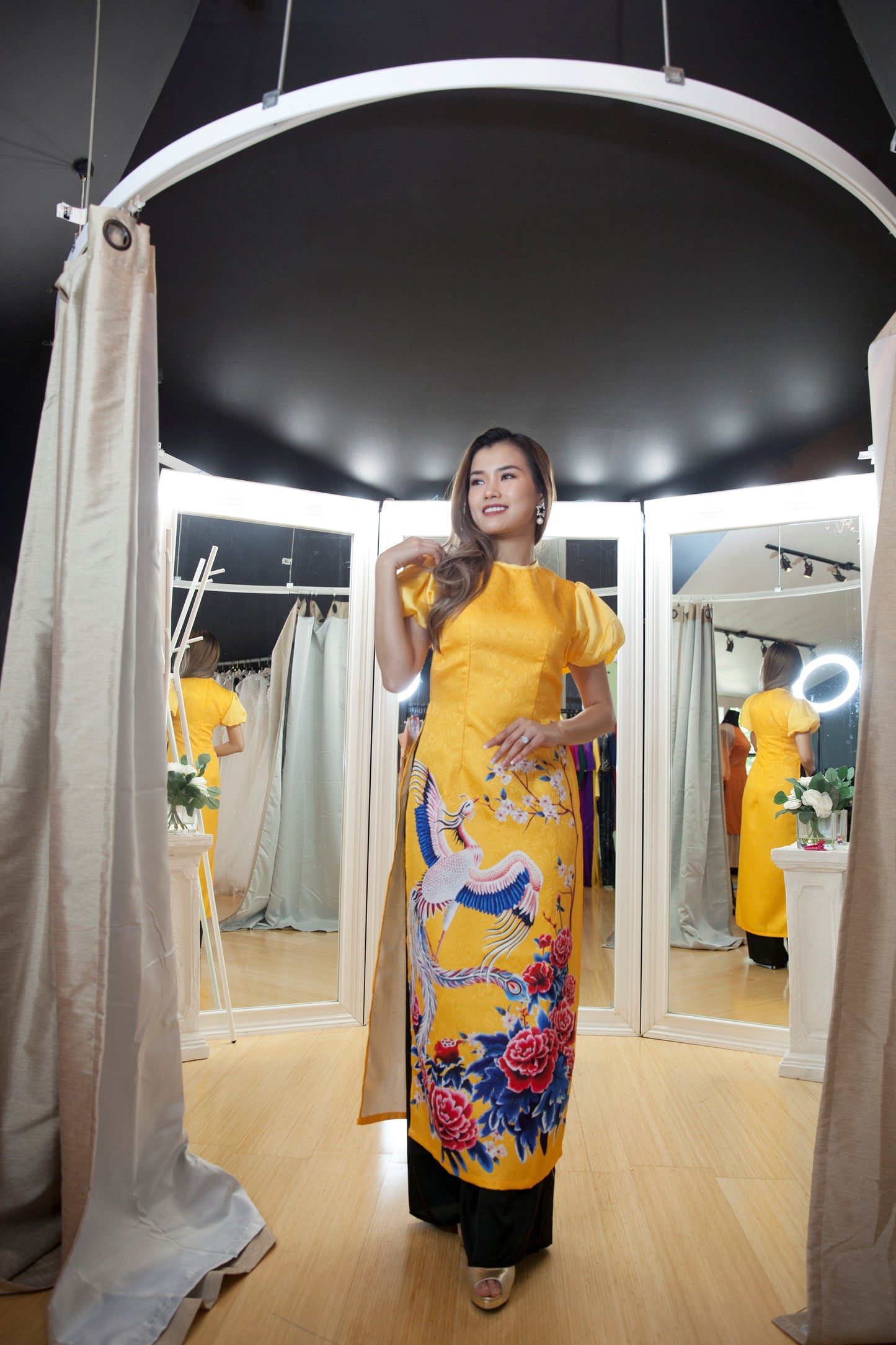 CT AO DAI CACH TAN 1038