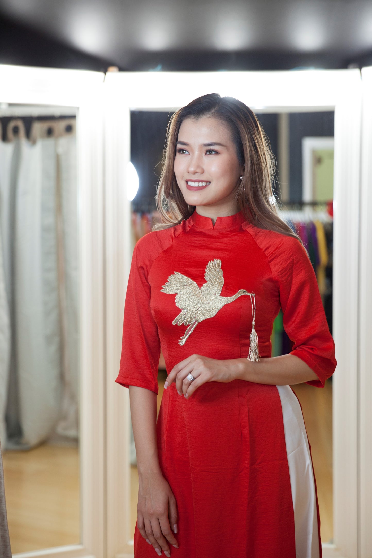 CT AO DAI CACH TAN 1027