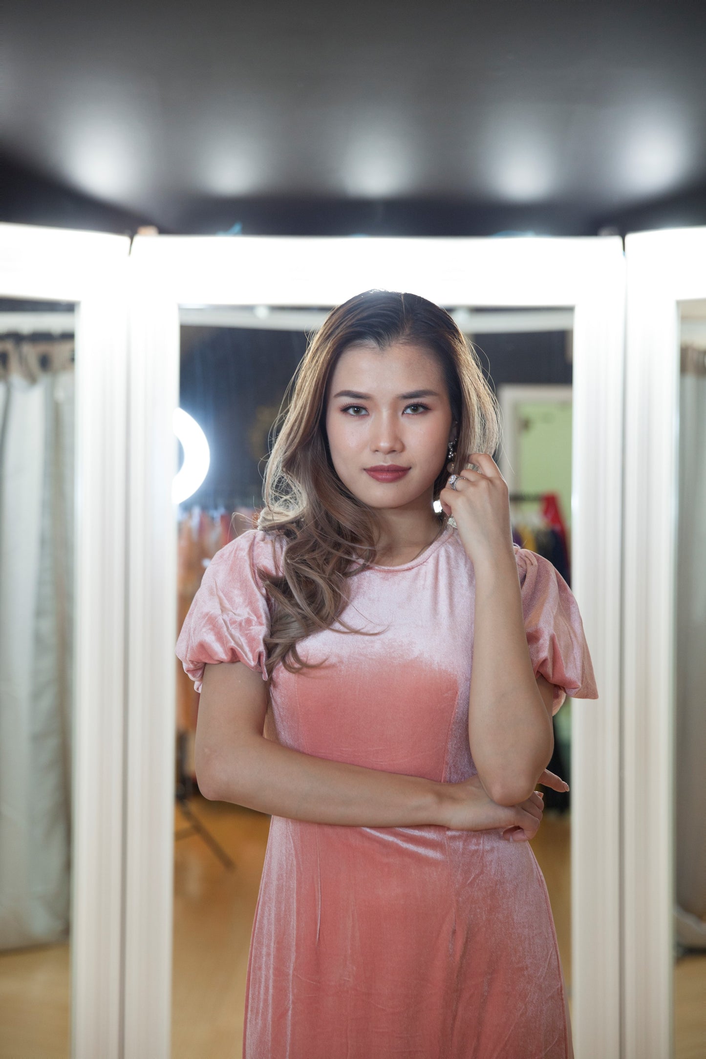 CT AO DAI CACH TAN 1031