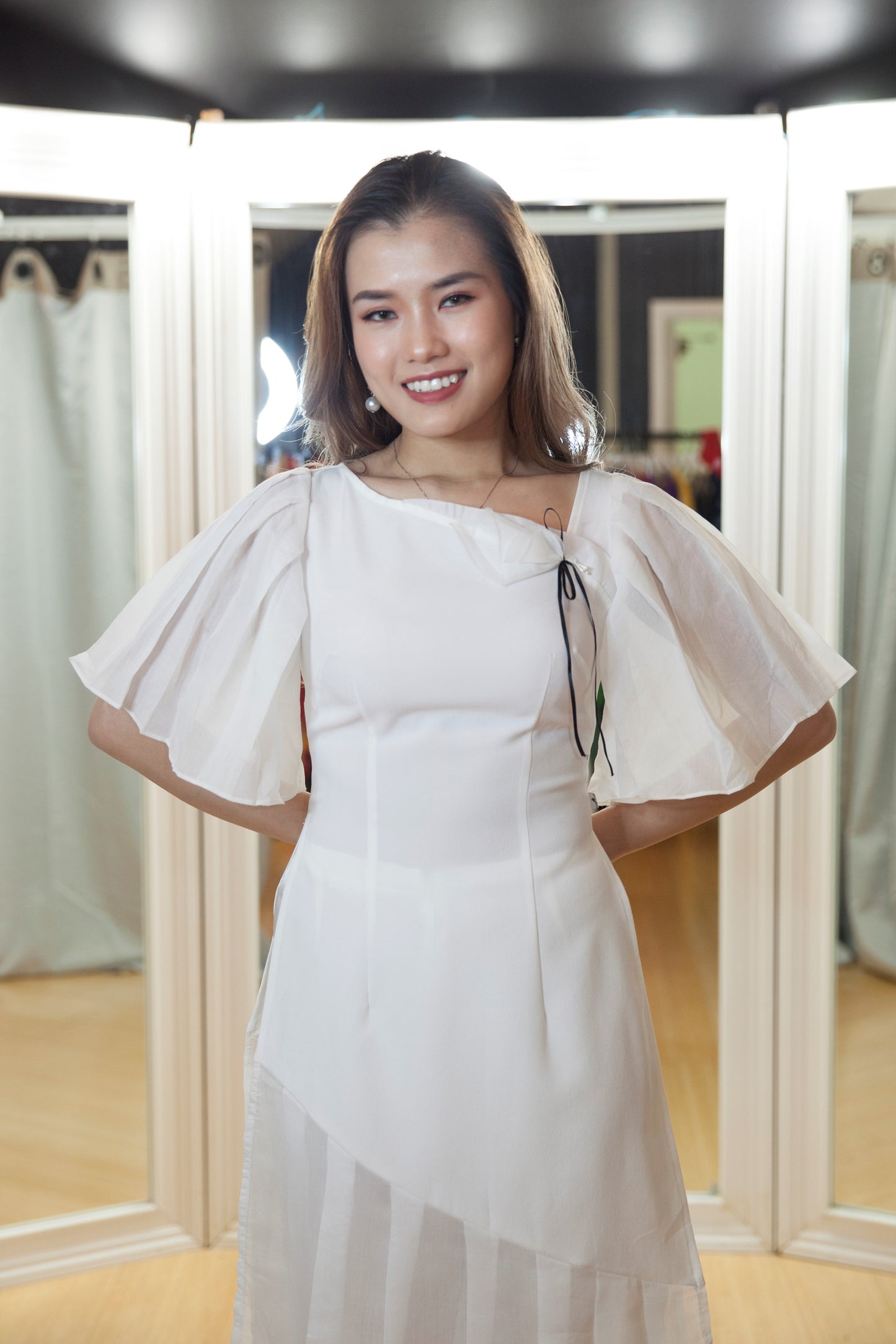 CT AO DAI CACH TAN 1033